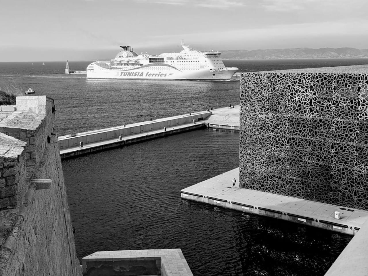 Terrasse Vue Mer & Quartier Historique Vieux Port マルセイユ エクステリア 写真